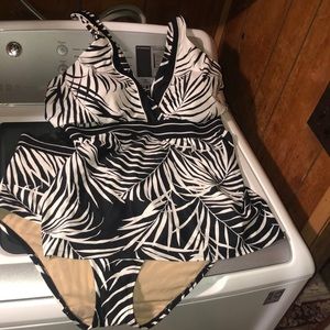 Swim By Cacique 2 Piece Black & White Bathing Suit